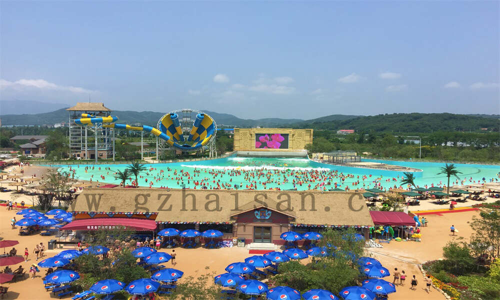 章鱼水滑梯：畅享海洋乐趣