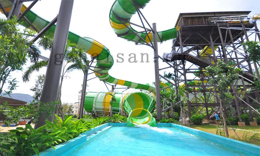 儿童水上乐园游乐设备吸引顾客的原因