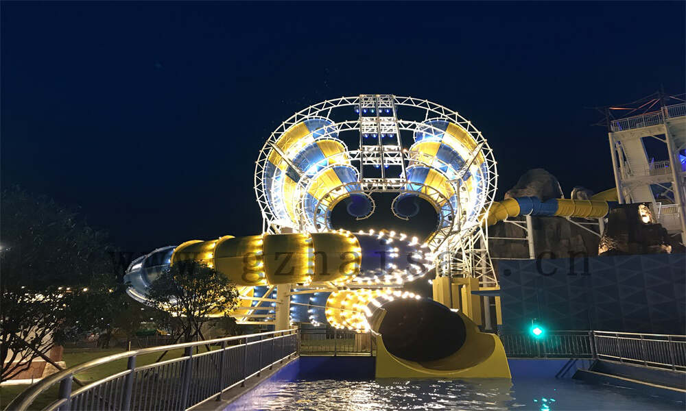 室内水上游乐设施中心：欢乐无限的水上乐园